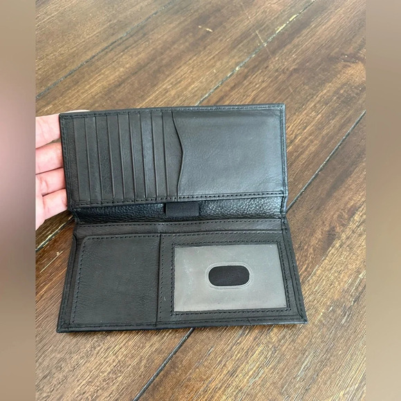 Lord & Taylor check book holder/wallet - Picture 7 of 14